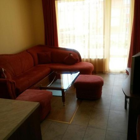 Hotel Black Sea - Breakfast, Pool & Free Parking 奥布佐尔 外观 照片