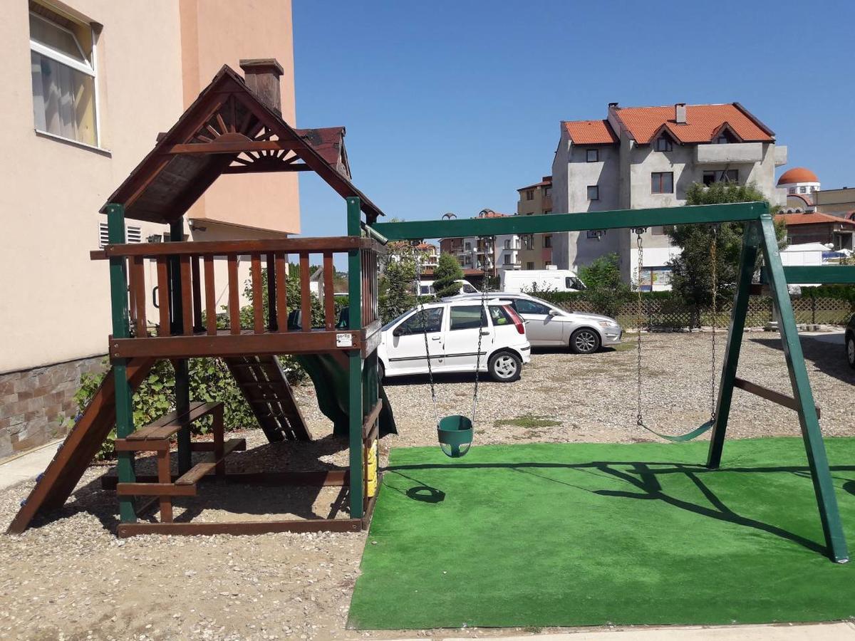 Hotel Black Sea - Breakfast, Pool & Free Parking 奥布佐尔 外观 照片