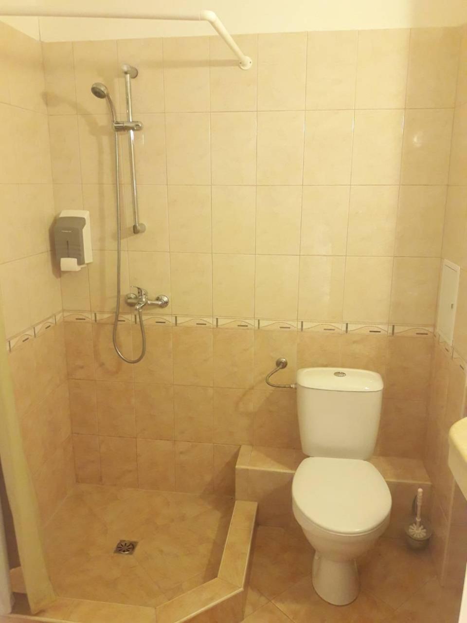 Hotel Black Sea - Breakfast, Pool & Free Parking 奥布佐尔 外观 照片
